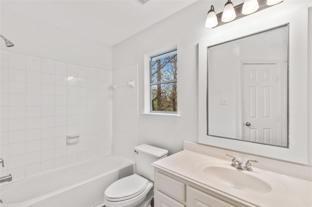 22 Almond Branch Place, The Woodlands, TX 77382