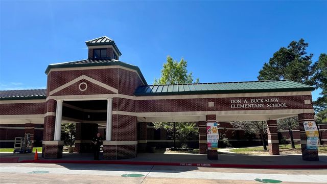 22 Almond Branch Place, The Woodlands, TX 77382