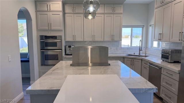 2030 Alexa Breanne Court, Las Vegas, NV 89117