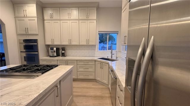 2030 Alexa Breanne Court, Las Vegas, NV 89117