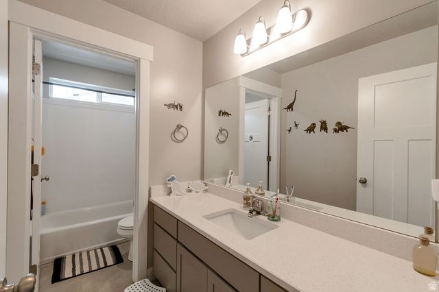 242 N 250 E, Salem, UT 84653
