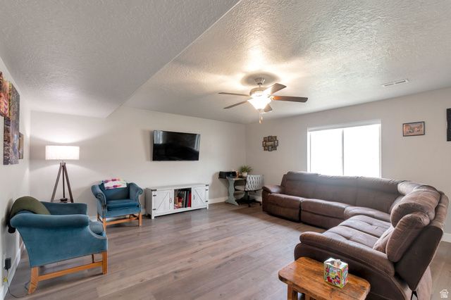 242 N 250 E, Salem, UT 84653