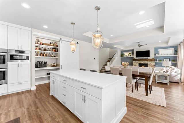 5898 S Ashcroft Way, Meridian, ID 83642