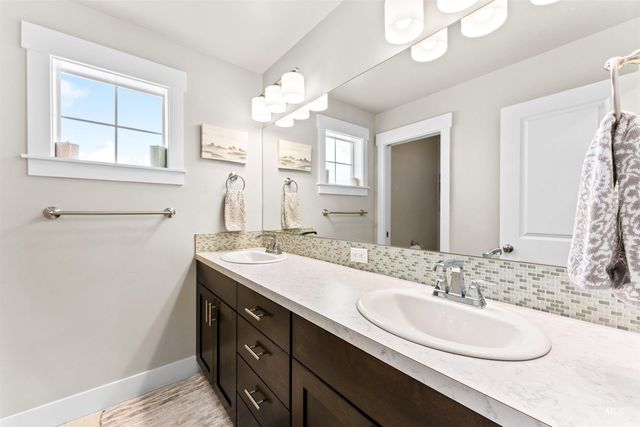 5898 S Ashcroft Way, Meridian, ID 83642