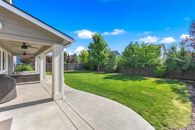 5898 S Ashcroft Way, Meridian, ID 83642