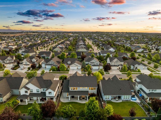 5898 S Ashcroft Way, Meridian, ID 83642
