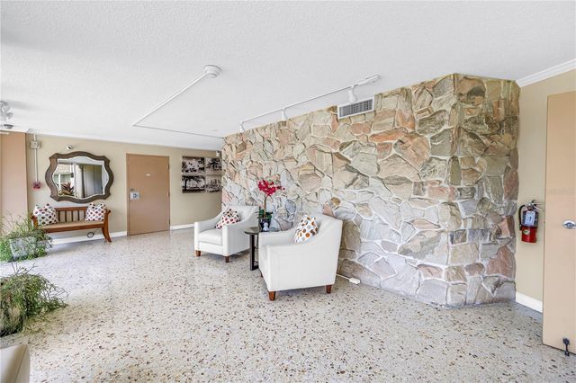 1100 N SHORE DRIVE NE 307, St Petersburg, FL 33701