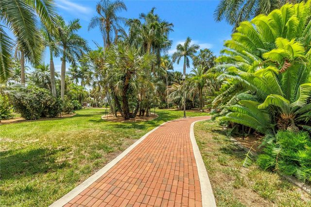 1100 N SHORE DRIVE NE 307, St Petersburg, FL 33701