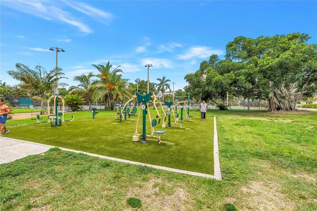 1100 N SHORE DRIVE NE 307, St Petersburg, FL 33701