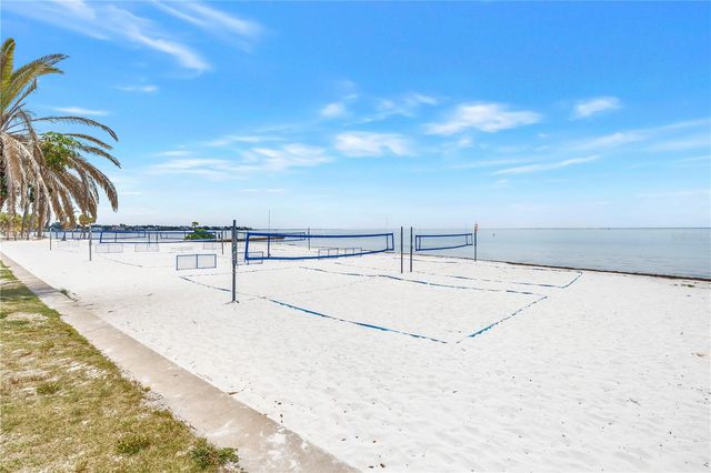 1100 N SHORE DRIVE NE 307, St Petersburg, FL 33701