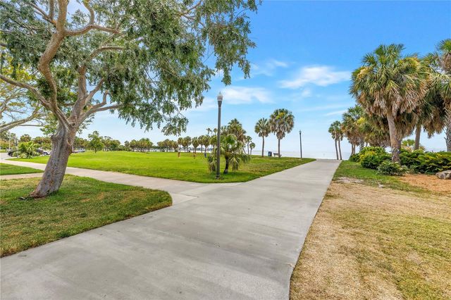 1100 N SHORE DRIVE NE 307, St Petersburg, FL 33701