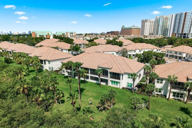 1027 NORMANDY TRACE ROAD, Tampa, FL 33602