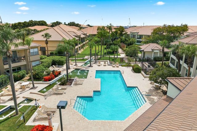 1027 NORMANDY TRACE ROAD, Tampa, FL 33602