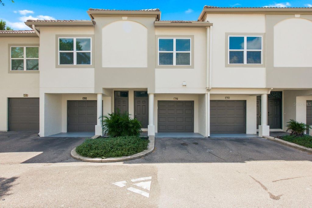 1027 NORMANDY TRACE ROAD, Tampa, FL 33602