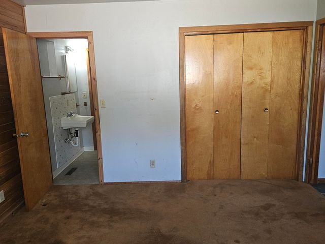 7649 Booth Road, Klamath Falls, OR 97603