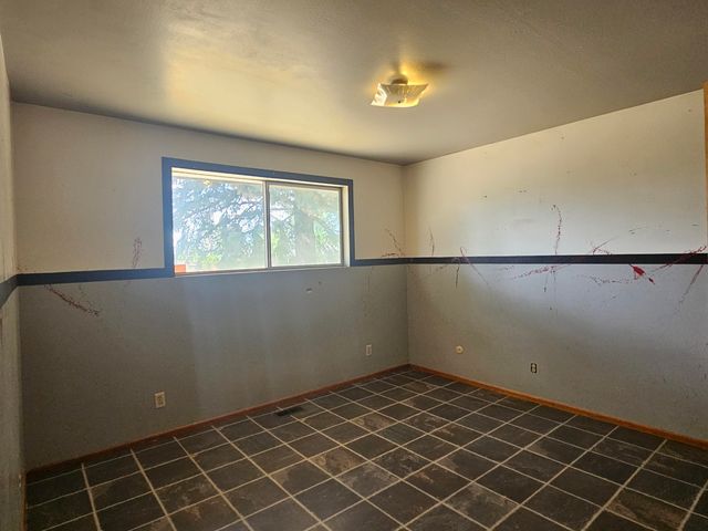 7649 Booth Road, Klamath Falls, OR 97603
