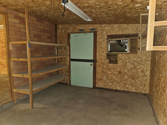 7649 Booth Road, Klamath Falls, OR 97603