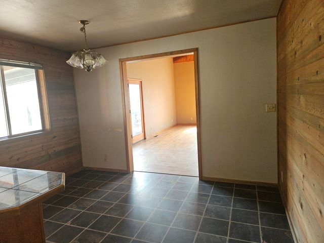 7649 Booth Road, Klamath Falls, OR 97603