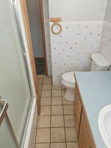 7649 Booth Road, Klamath Falls, OR 97603
