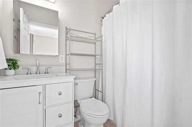 4 Yacht Club Drive 19, Daphne, AL 36526