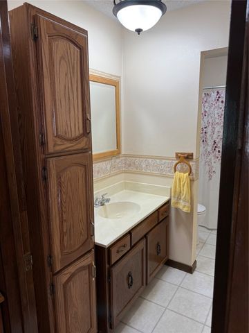 402 N 9th Street, Winterset, IA 50273