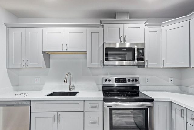 6417 S 10th Street Apt 1, Phoenix, AZ 85042