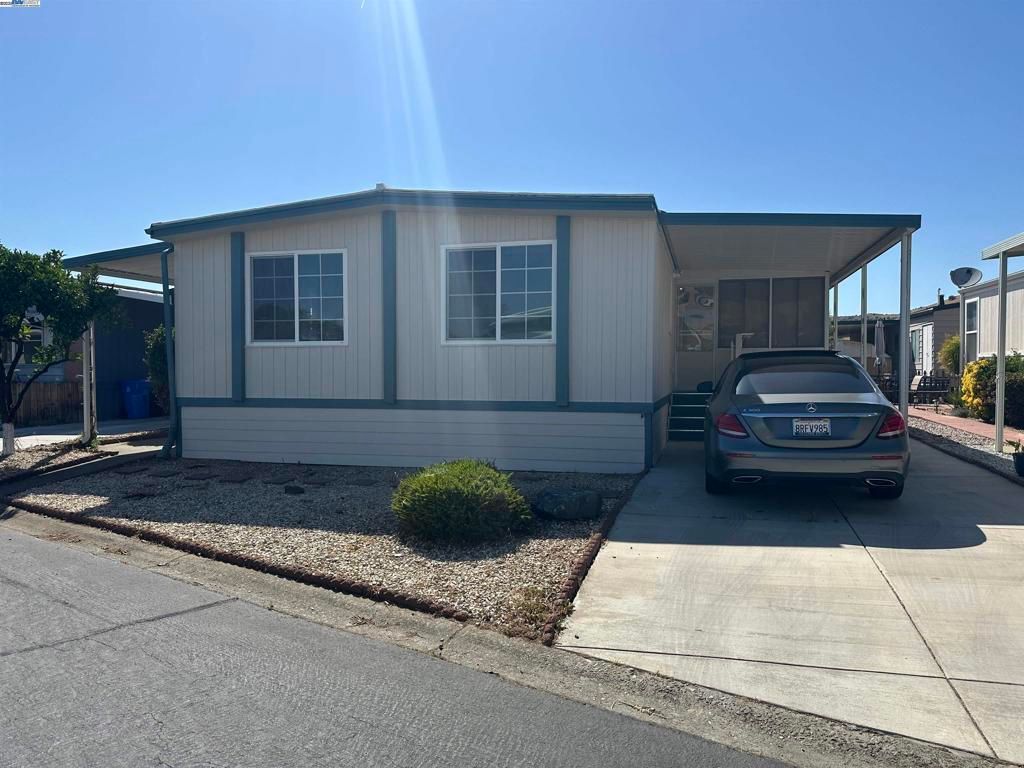 711 Old Canyon Rd., Fremont, CA 94536