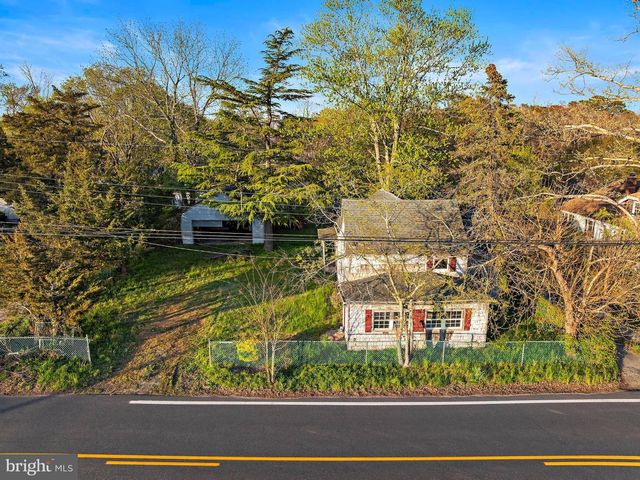 4 DOCK ST, Little Egg Harbor Twp, NJ 08087