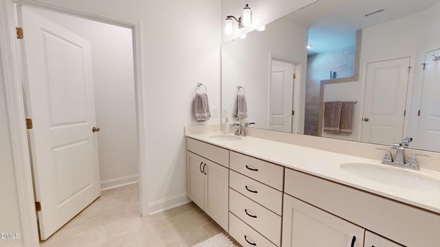 1720 Pinecliff Court, Fuquay Varina, NC 27526