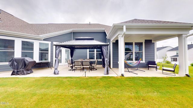 1720 Pinecliff Court, Fuquay Varina, NC 27526