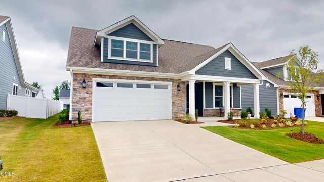 1720 Pinecliff Court, Fuquay Varina, NC 27526