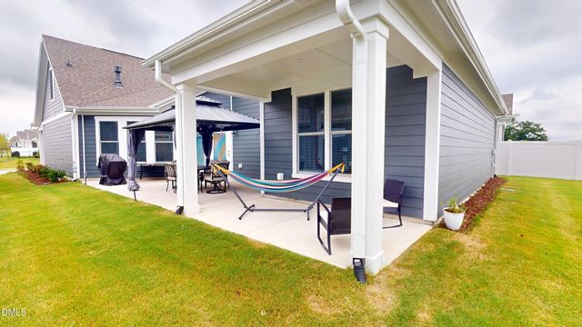 1720 Pinecliff Court, Fuquay Varina, NC 27526