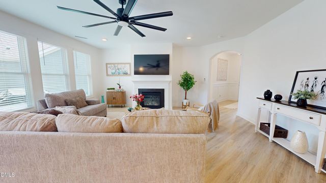 1720 Pinecliff Court, Fuquay Varina, NC 27526