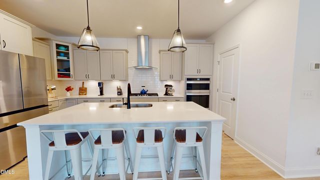1720 Pinecliff Court, Fuquay Varina, NC 27526