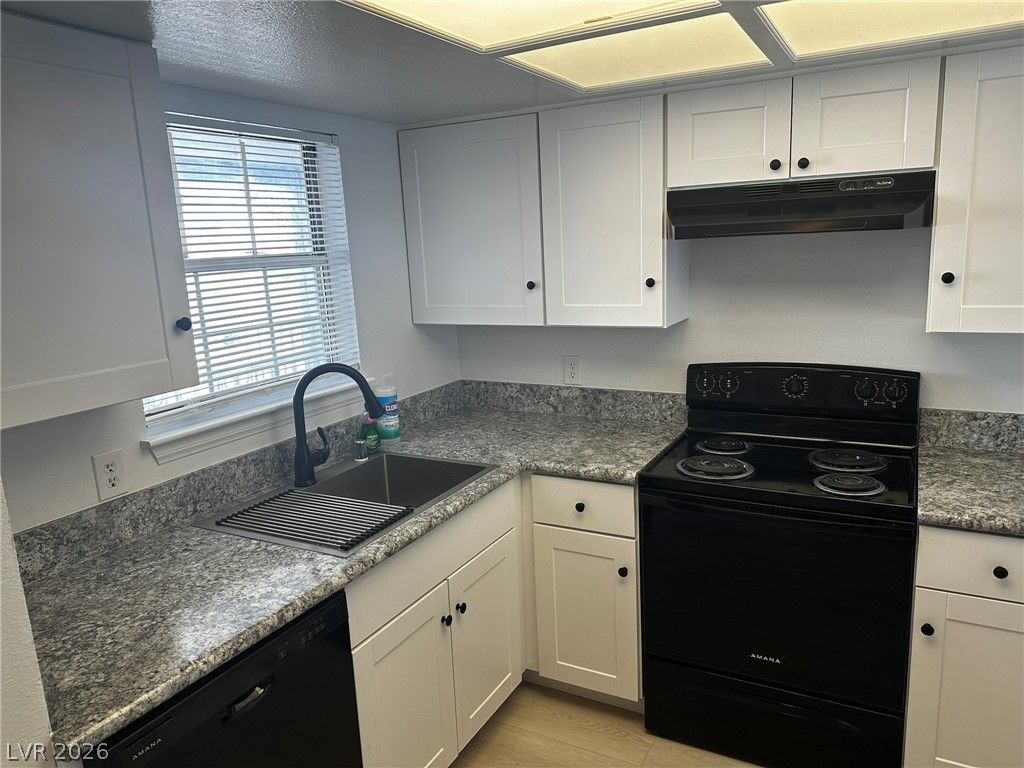 3823 South Maryland Parkway C12, Las Vegas, NV 89119 — photo 5