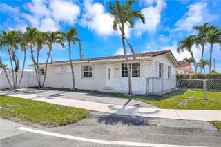 2400 SW 103rd Ct, Miami, FL 33165