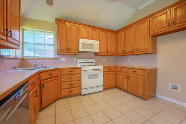 604 N Cherry Street, Aubrey, TX 76227