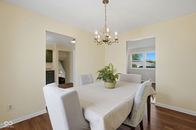 2924 Fox Pointe Drive, Columbus, IN 47203