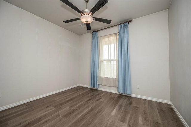 16305 Marigold Avenue, Edmond, OK 73013