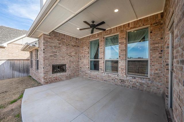 16305 Marigold Avenue, Edmond, OK 73013