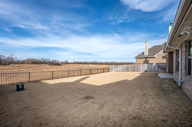 16305 Marigold Avenue, Edmond, OK 73013