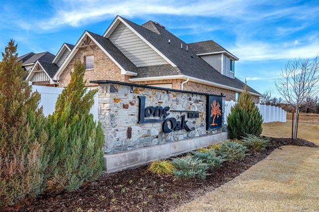 16305 Marigold Avenue, Edmond, OK 73013