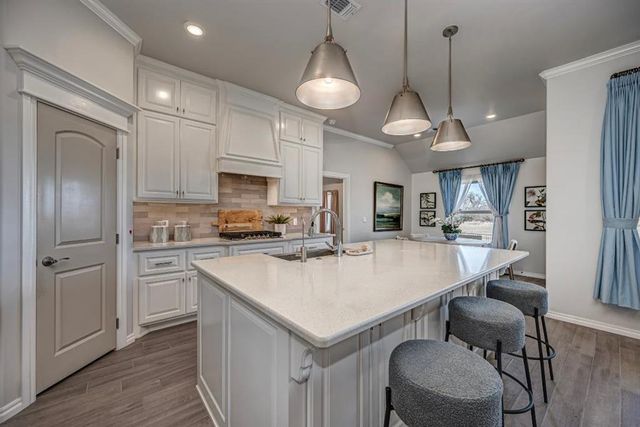16305 Marigold Avenue, Edmond, OK 73013