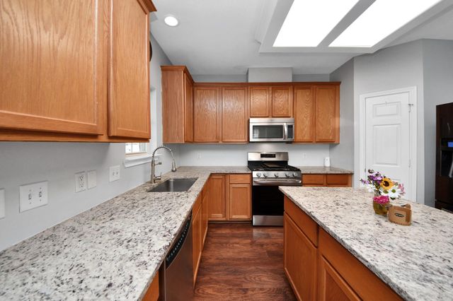 1945 Dorothy Lane, Sealy, TX 77474