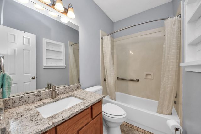 1945 Dorothy Lane, Sealy, TX 77474