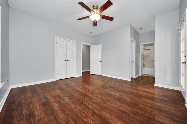 1945 Dorothy Lane, Sealy, TX 77474