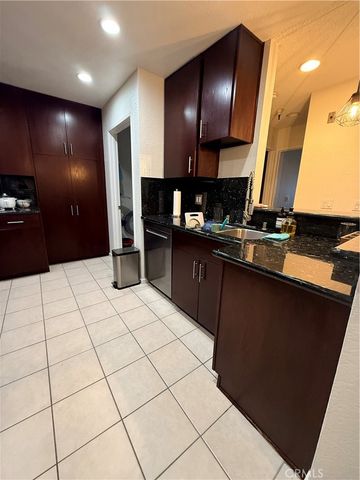 14630 Dickens Street 307, Sherman Oaks, CA 91403