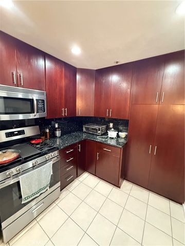 14630 Dickens Street 307, Sherman Oaks, CA 91403