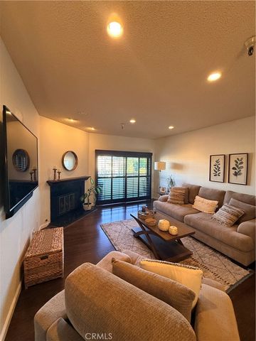 14630 Dickens Street 307, Sherman Oaks, CA 91403