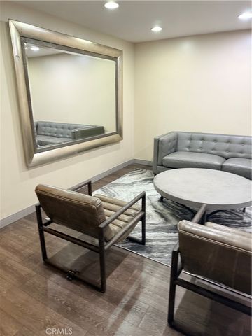 14630 Dickens Street 307, Sherman Oaks, CA 91403